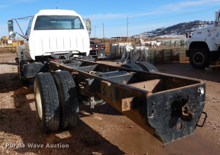 image for item JZ9802 1994 Chevrolet Kodiak  truck cab and chassis