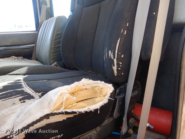 image for item JZ9802 1994 Chevrolet Kodiak  truck cab and chassis