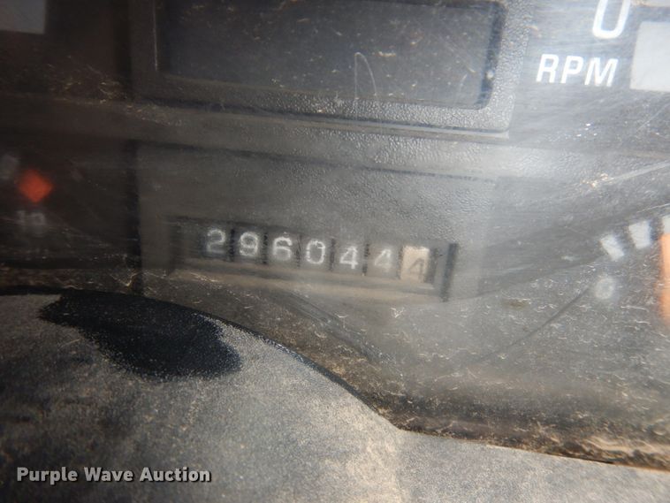 image for item JZ9802 1994 Chevrolet Kodiak  truck cab and chassis