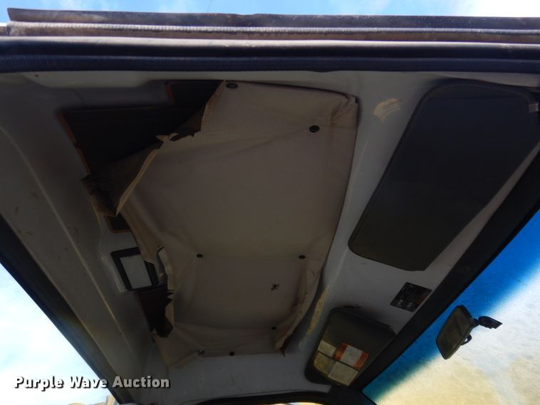 image for item JZ9802 1994 Chevrolet Kodiak  truck cab and chassis