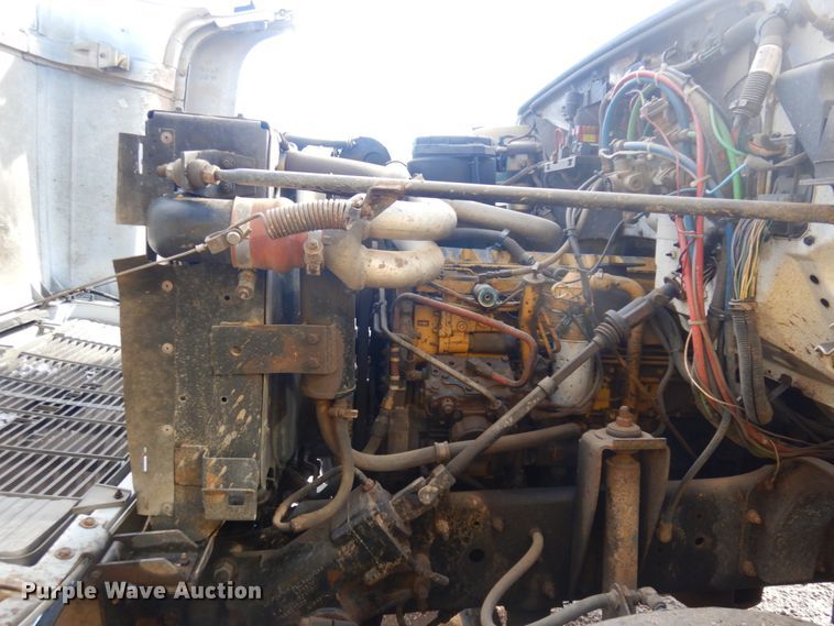 image for item JZ9802 1994 Chevrolet Kodiak  truck cab and chassis