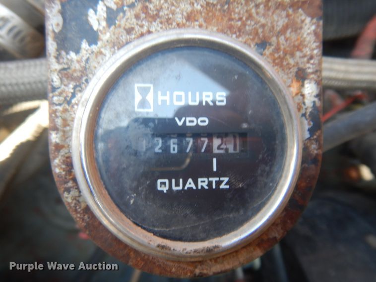 image for item JZ9803 1999 Freightliner FLD120  semi truck