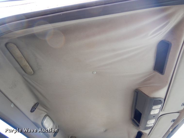 image for item JZ9804 2008 Freightliner Business Class M2 106  truck cab and chassis