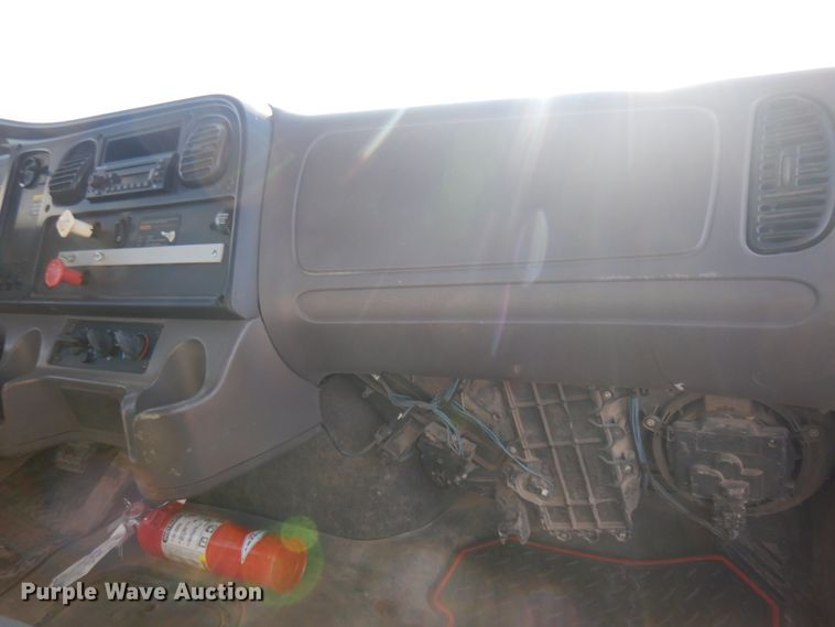 image for item JZ9804 2008 Freightliner Business Class M2 106  truck cab and chassis