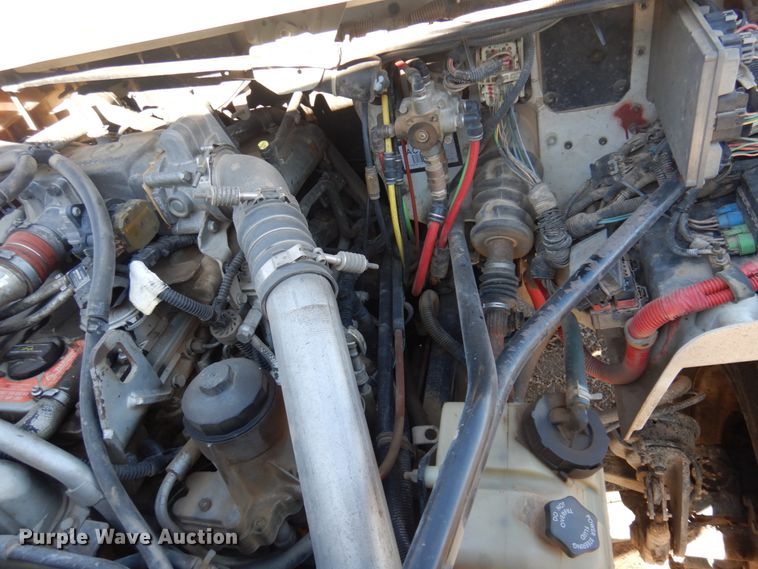 image for item JZ9804 2008 Freightliner Business Class M2 106  truck cab and chassis