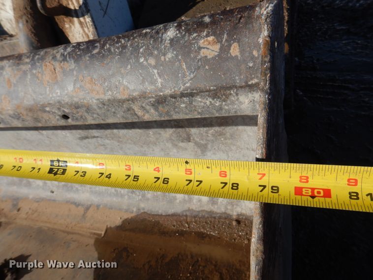 image for item JZ9805 2009 Bobcat T320  tracked skid steer loader