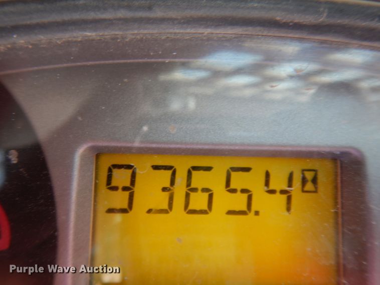 image for item JZ9805 2009 Bobcat T320  tracked skid steer loader