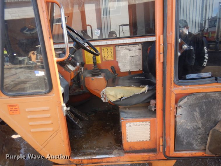 image for item JZ9806 1999 Lull 844C-42  telehandler