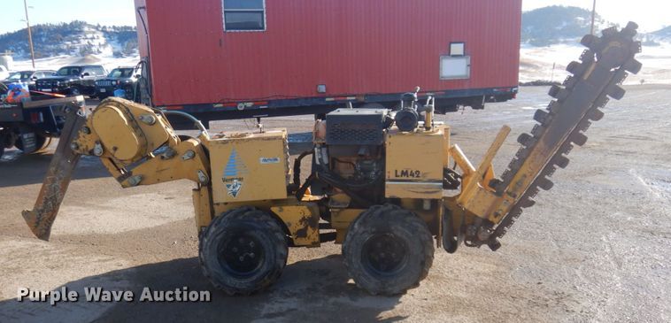 image for item JZ9807 2002 Vermeer LM42  trencher