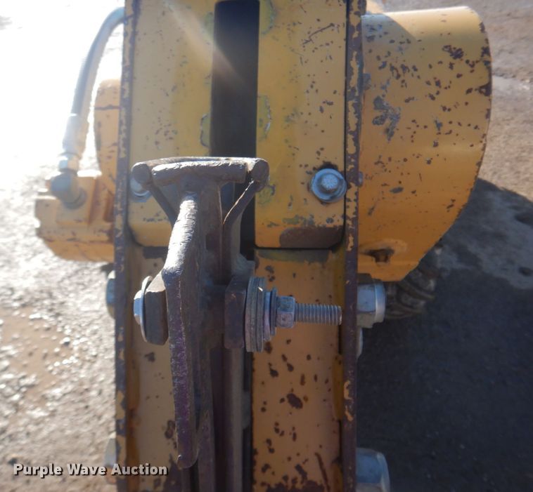 image for item JZ9807 2002 Vermeer LM42  trencher