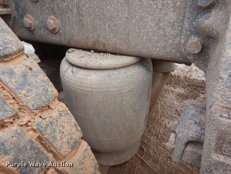 image for item JZ9809 1998 Peterbilt 379  semi truck