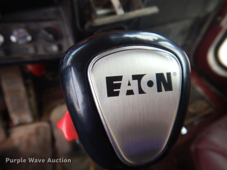 image for item JZ9809 1998 Peterbilt 379  semi truck