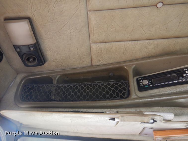 image for item JZ9809 1998 Peterbilt 379  semi truck