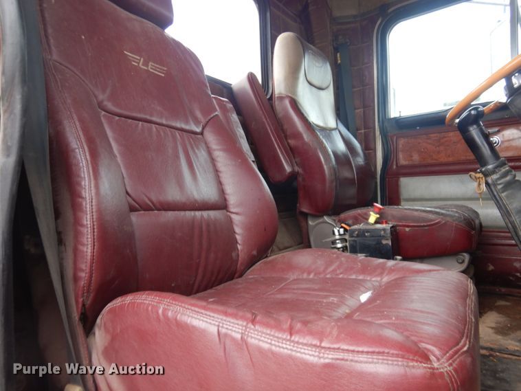 image for item JZ9809 1998 Peterbilt 379  semi truck