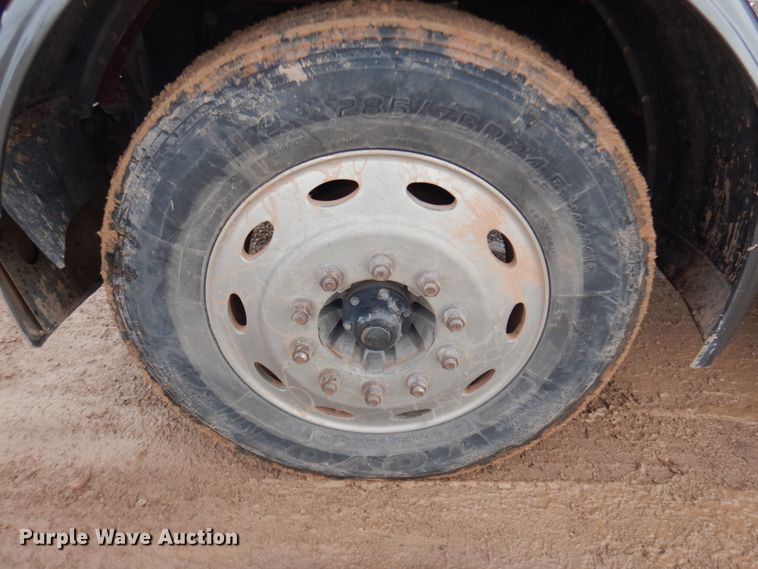 image for item JZ9809 1998 Peterbilt 379  semi truck