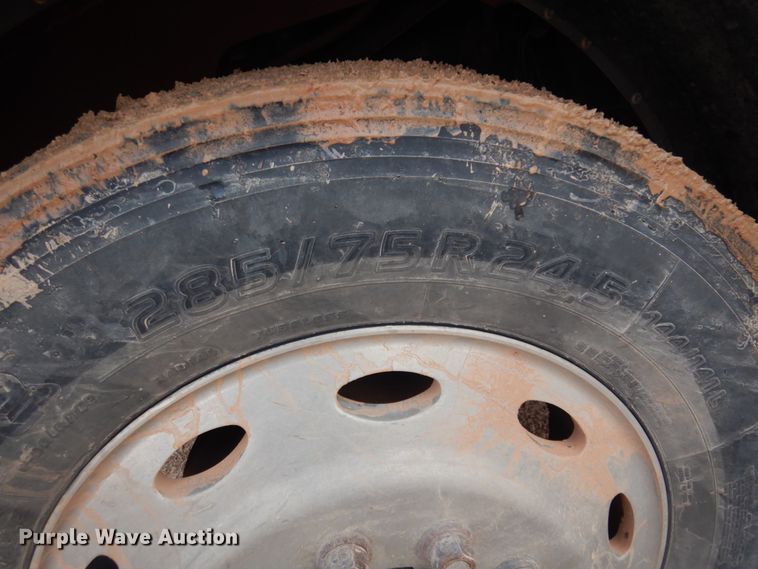 image for item JZ9809 1998 Peterbilt 379  semi truck