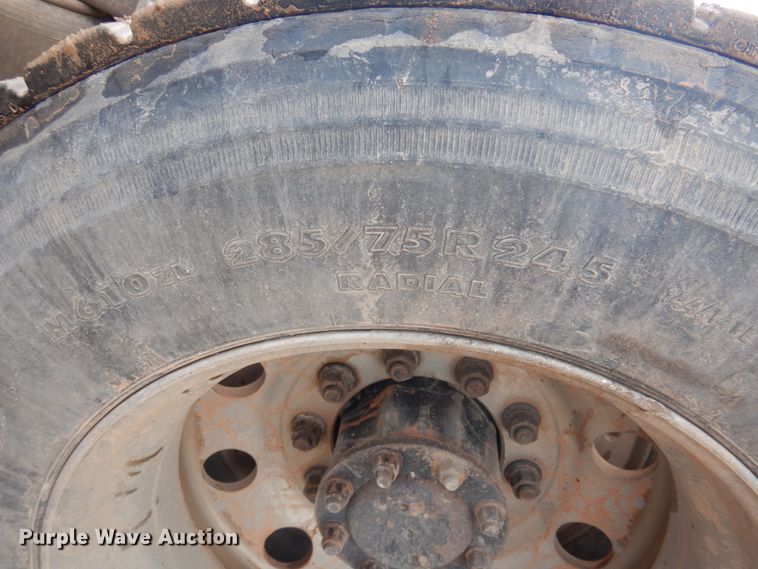 image for item JZ9809 1998 Peterbilt 379  semi truck