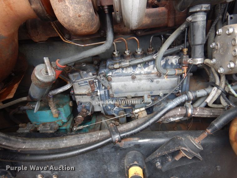 image for item JZ9810 1990 Mack CH613  semi truck