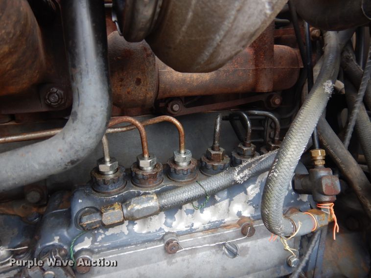 image for item JZ9810 1990 Mack CH613  semi truck