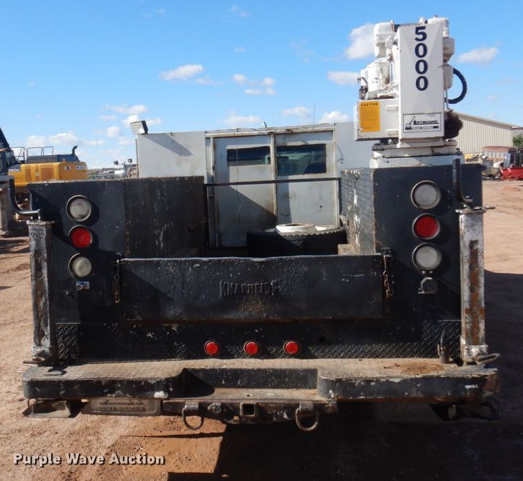 image for item JZ9811 2001 Ford F450 Super Duty  utility / service truck