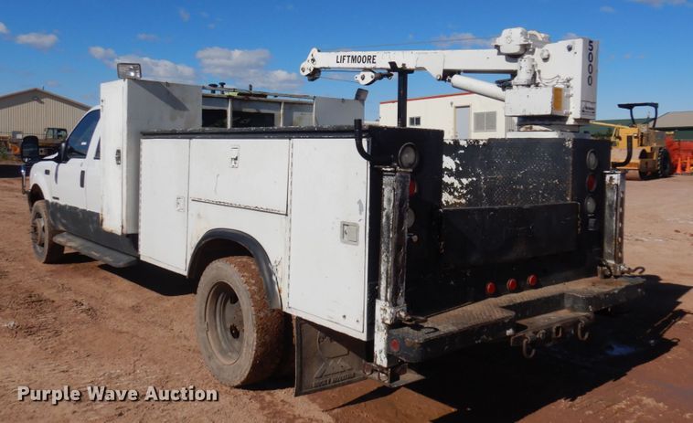 image for item JZ9811 2001 Ford F450 Super Duty  utility / service truck