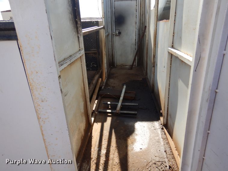 image for item JZ9811 2001 Ford F450 Super Duty  utility / service truck