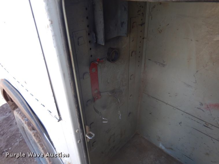 image for item JZ9811 2001 Ford F450 Super Duty  utility / service truck