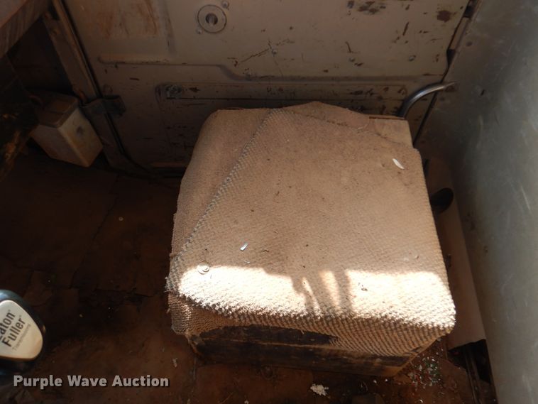 image for item JZ9812 1976 Western Star  water truck