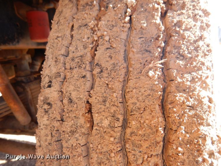 image for item JZ9812 1976 Western Star  water truck