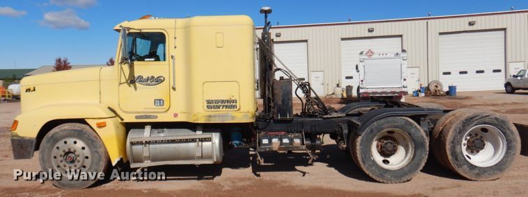 image for item JZ9813 1994 Freightliner FLD120  semi truck