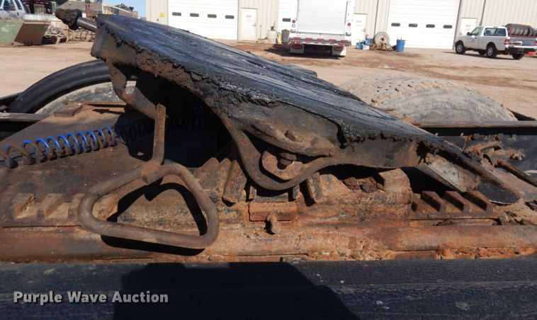 image for item JZ9813 1994 Freightliner FLD120  semi truck