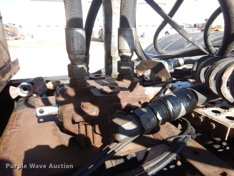 image for item JZ9813 1994 Freightliner FLD120  semi truck