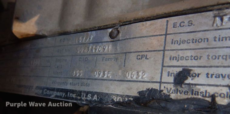 image for item JZ9813 1994 Freightliner FLD120  semi truck