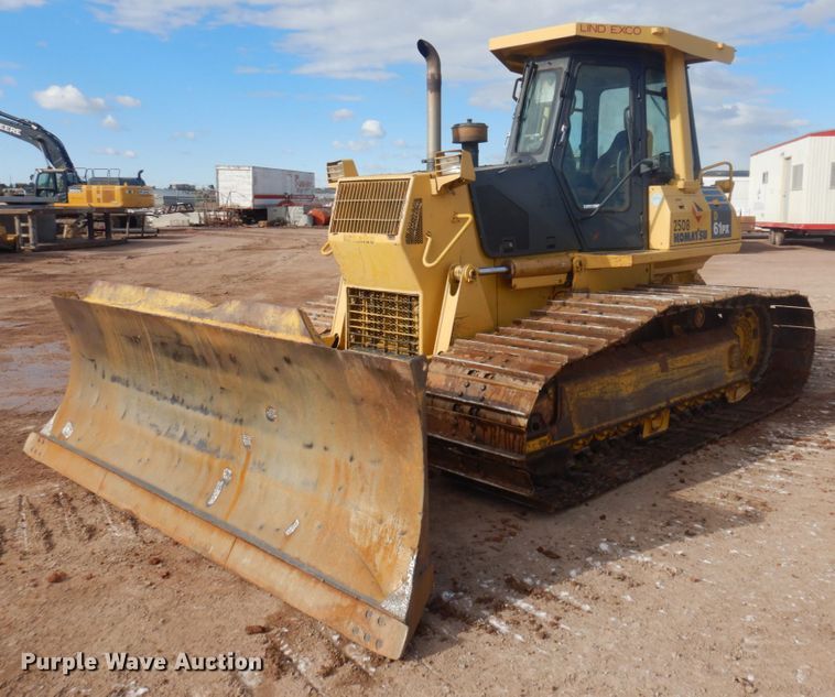 image for item JZ9814 2000 Komatsu D61PX-12  dozer