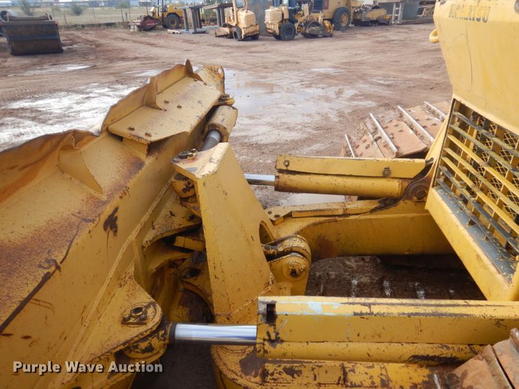 image for item JZ9814 2000 Komatsu D61PX-12  dozer