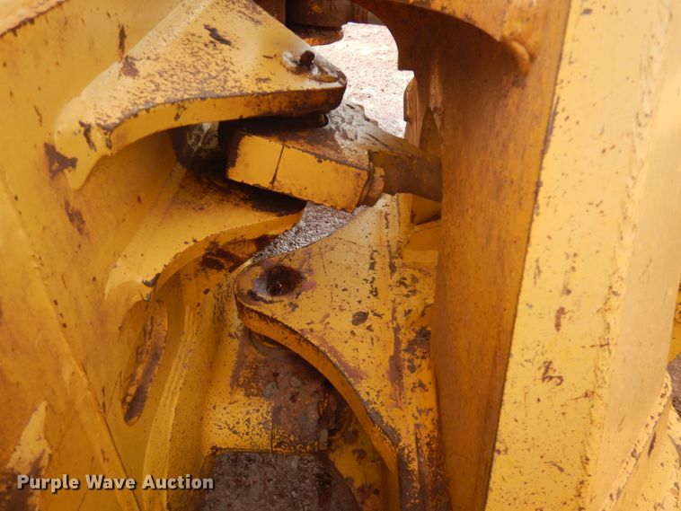 image for item JZ9814 2000 Komatsu D61PX-12  dozer