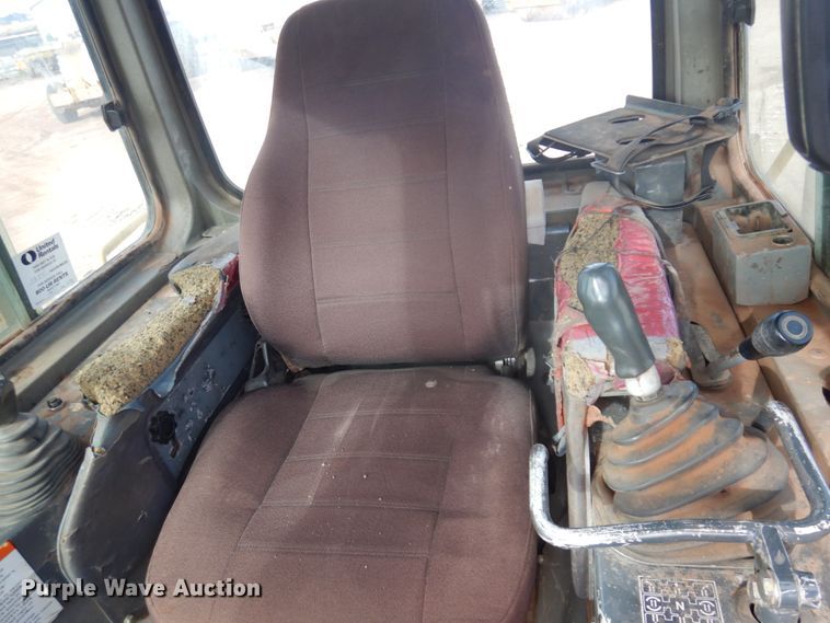 image for item JZ9814 2000 Komatsu D61PX-12  dozer