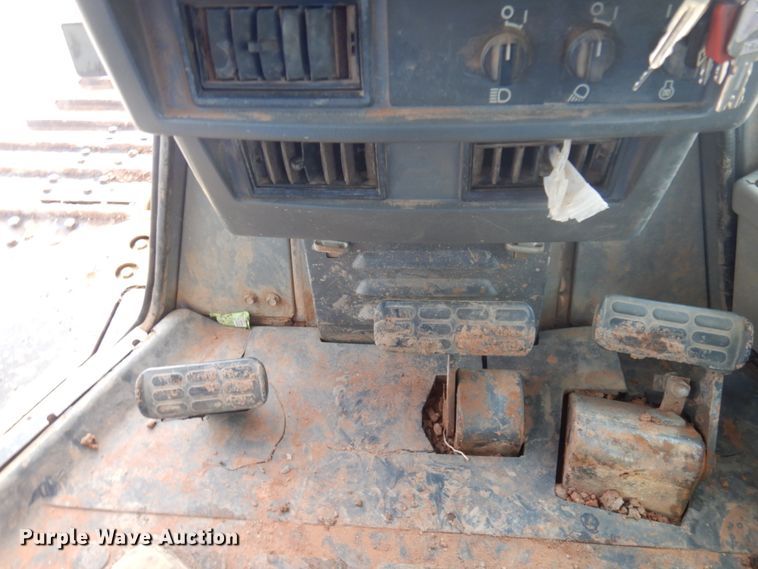 image for item JZ9814 2000 Komatsu D61PX-12  dozer