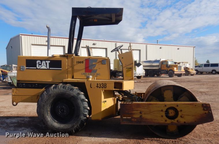 image for item JZ9815 1991 Caterpillar CS-433B  single drum vibratory roller