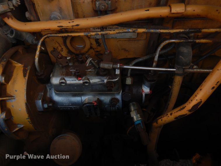 image for item JZ9815 1991 Caterpillar CS-433B  single drum vibratory roller