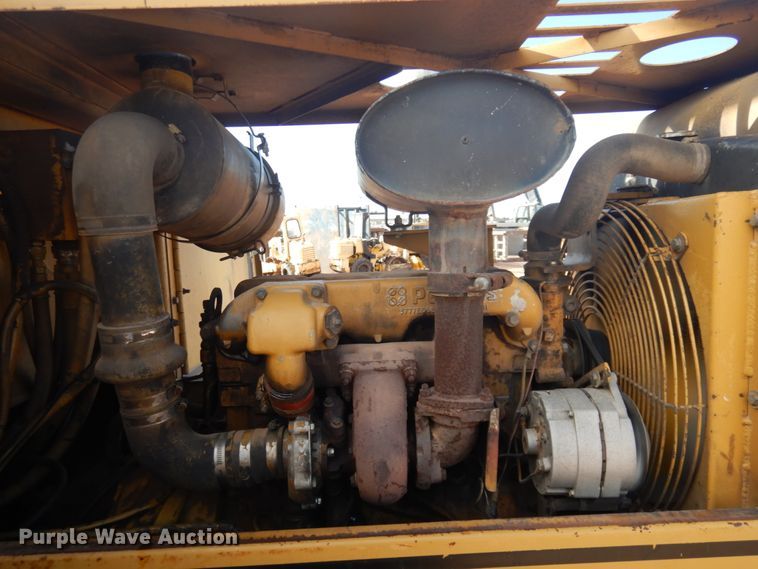 image for item JZ9815 1991 Caterpillar CS-433B  single drum vibratory roller