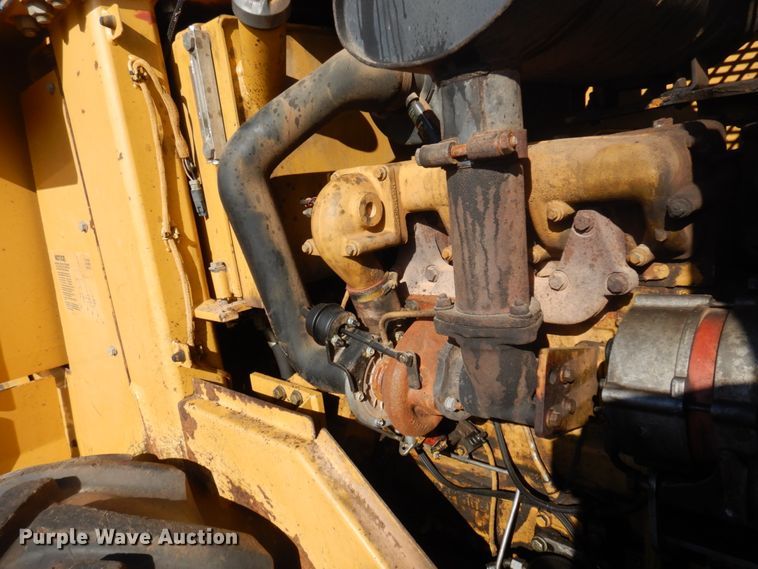 image for item JZ9816 2001 Caterpillar CP-433C  single drum vibratory roller