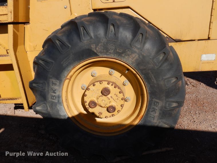 image for item JZ9816 2001 Caterpillar CP-433C  single drum vibratory roller