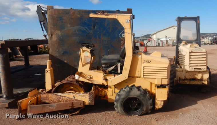 image for item JZ9817 (2) single drum vibratory rollers