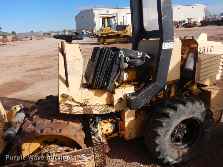 image for item JZ9817 (2) single drum vibratory rollers