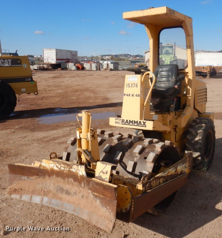 image for item JZ9818 2006 Rammax P48K4B  single drum vibratory roller