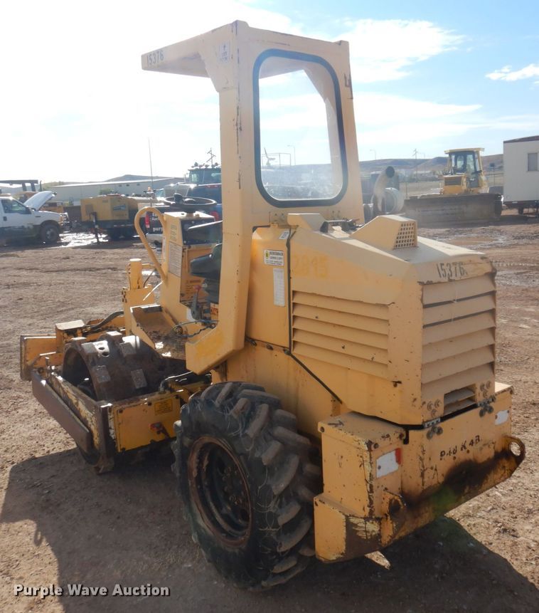 image for item JZ9818 2006 Rammax P48K4B  single drum vibratory roller