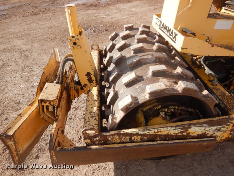 image for item JZ9818 2006 Rammax P48K4B  single drum vibratory roller