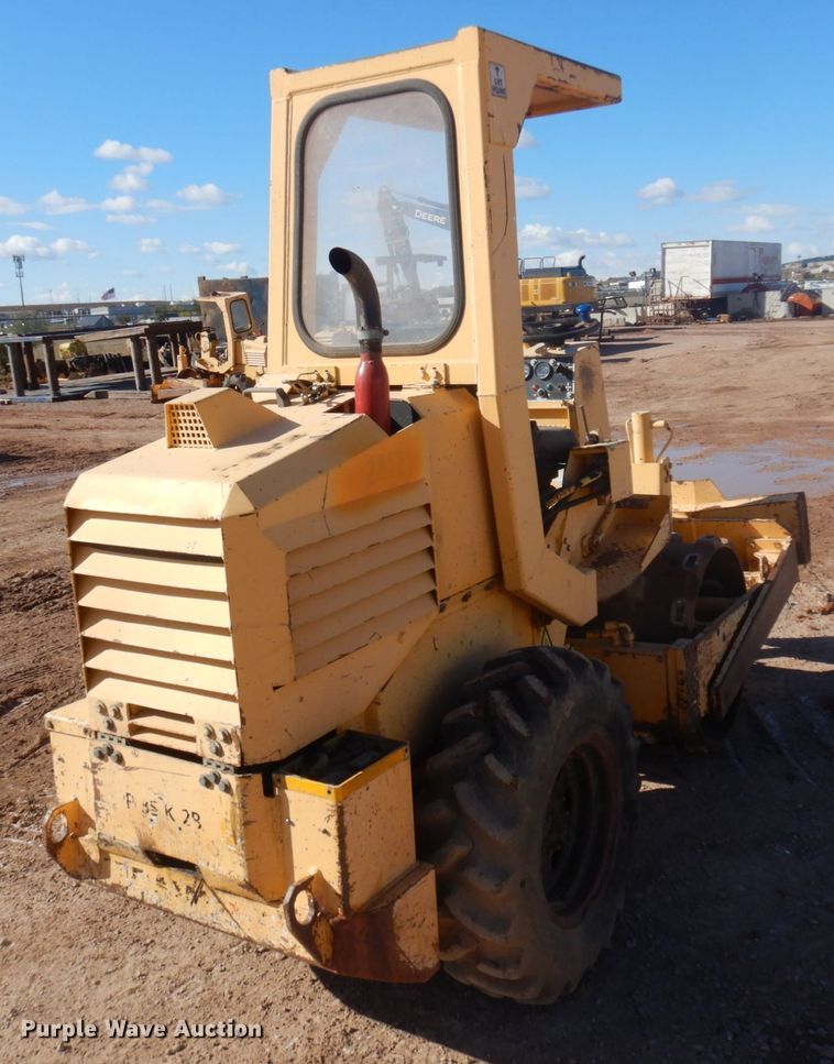 image for item JZ9819 2006 Rammax P35K2B  single drum vibratory roller