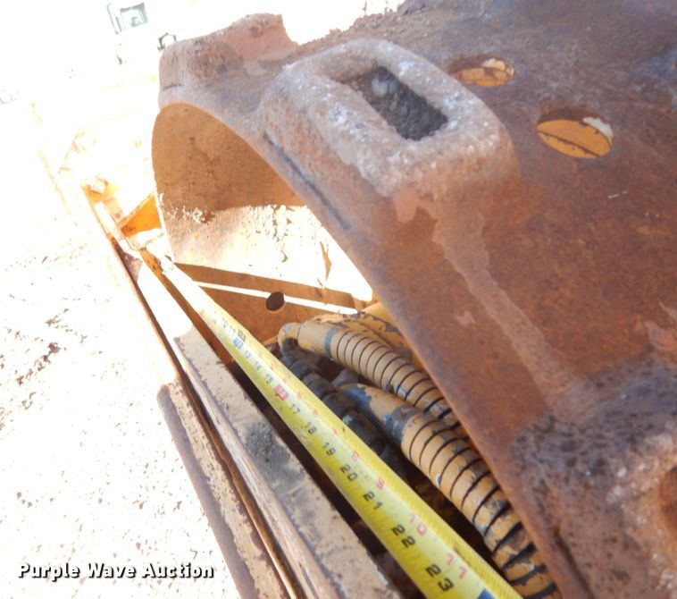 image for item JZ9819 2006 Rammax P35K2B  single drum vibratory roller